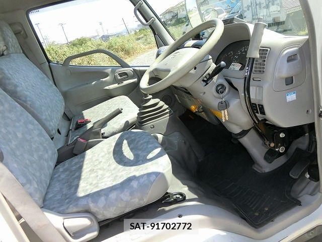Hino DUTRO 2009-06 8626565-2