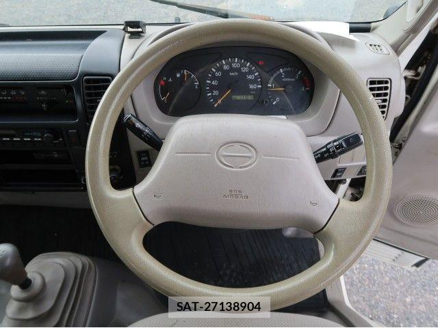 Hino DUTRO 2010-11 8626561-13
