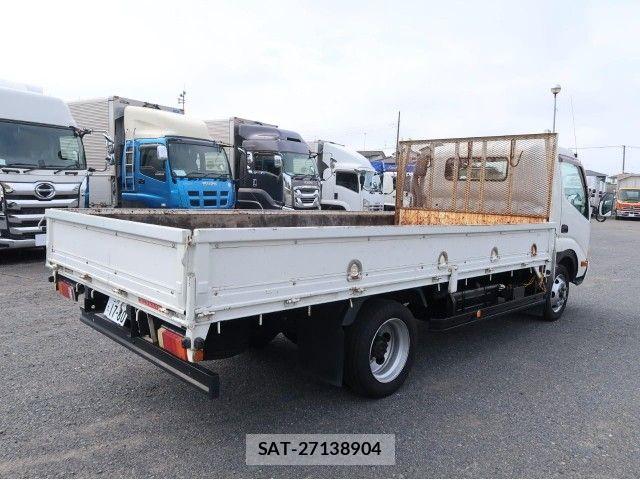 Hino DUTRO 2010-11 8626561-1