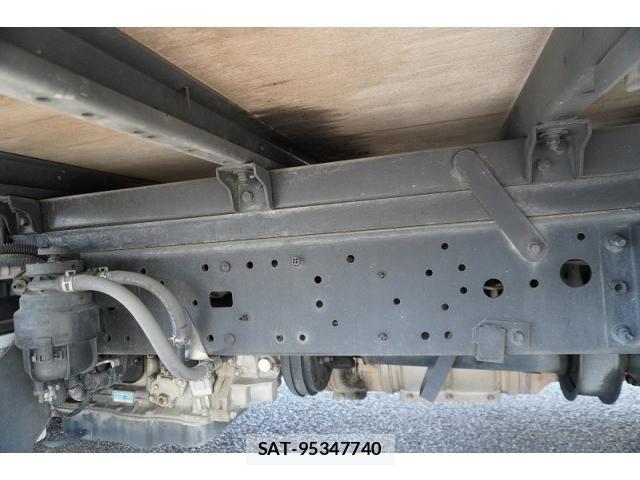 Hino DUTRO 2015-07 8626559-11