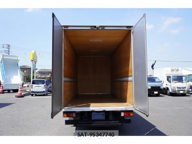 Hino DUTRO 2015-07 8626559-21