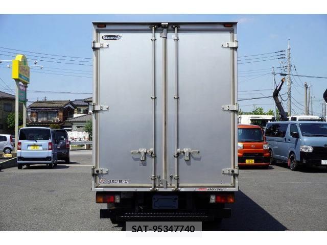 Hino DUTRO 2015-07 8626559-3