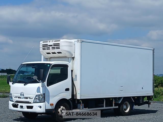 Hino DUTRO 2019-08 8626562-1