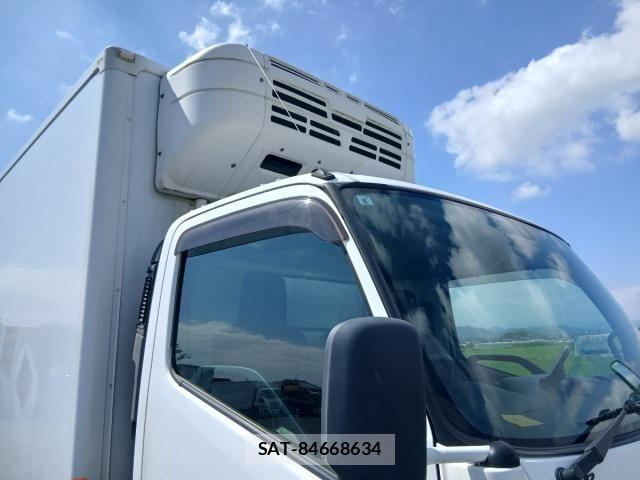 Hino DUTRO 2019-08 8626562-20