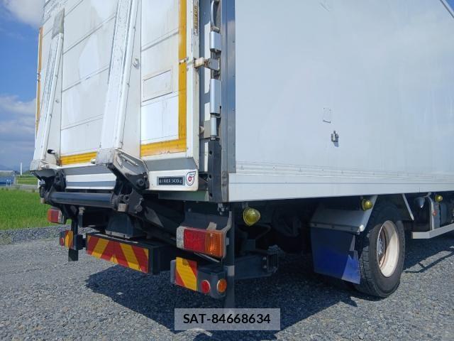 Hino DUTRO 2019-08 8626562-22