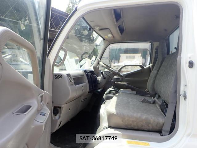 Hino DUTRO 2010-09 8626549-20