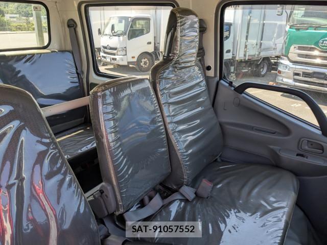 Hino DUTRO 2021-10 8626548-23