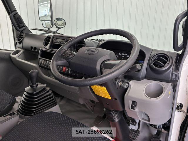 Hino DUTRO 2026-01 8626543-15