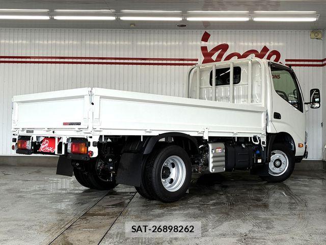 Hino DUTRO 2026-01 8626543-1