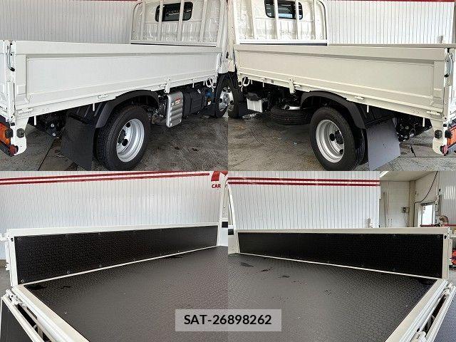Hino DUTRO 2026-01 8626543-6