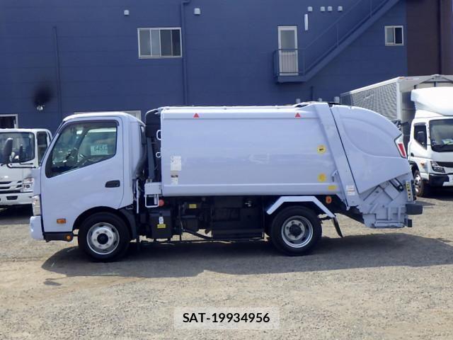 Hino DUTRO 2020-03 8626540-3