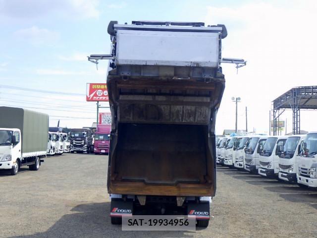 Hino DUTRO 2020-03 8626540-6
