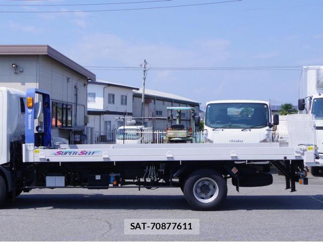 Hino DUTRO 2023-09 8626539-16