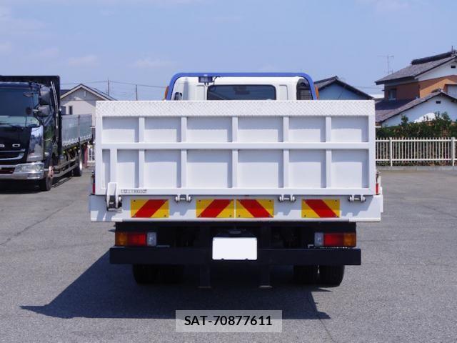 Hino DUTRO 2023-09 8626539-17