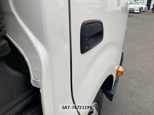 Hino DUTRO 2019-07 8626556-15