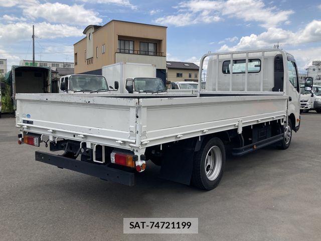 Hino DUTRO 2019-07 8626556-3