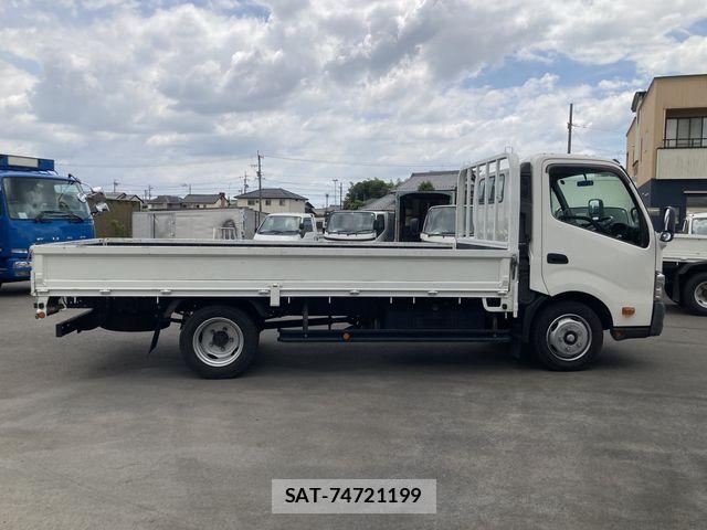 Hino DUTRO 2019-07 8626556-4