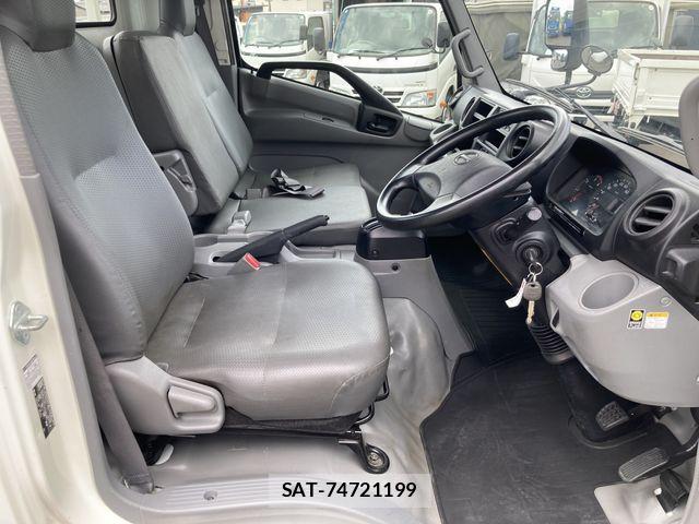 Hino DUTRO 2019-07 8626556-5