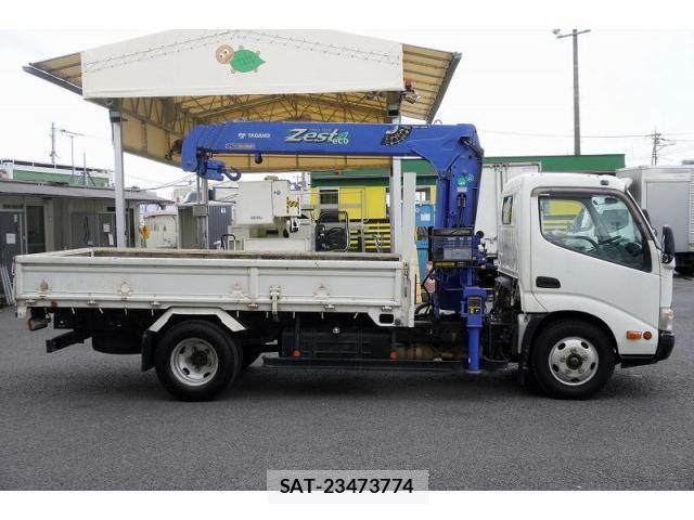 Hino DUTRO 2013-11 8626550-4