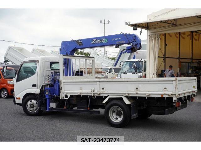 Hino DUTRO 2013-11 8626550-6
