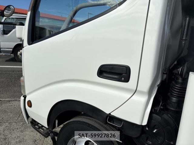 Hino DUTRO 2008-02 8626546-14
