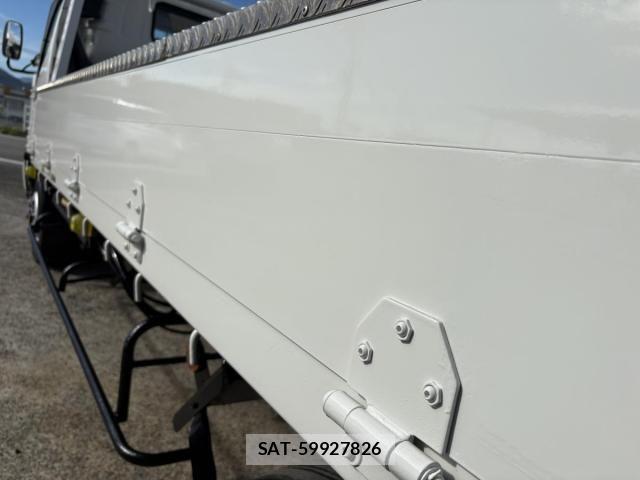Hino DUTRO 2008-02 8626546-28