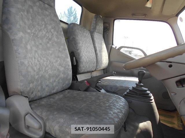 Hino DUTRO 2011-04 8666076-10