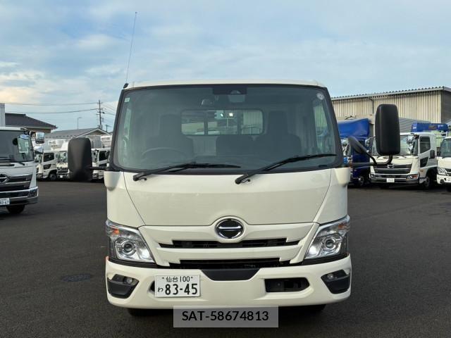 Hino DUTRO 2025-12 8658829-1