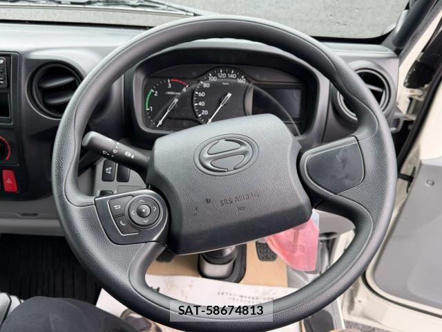 Hino DUTRO 2025-12 8658829-27