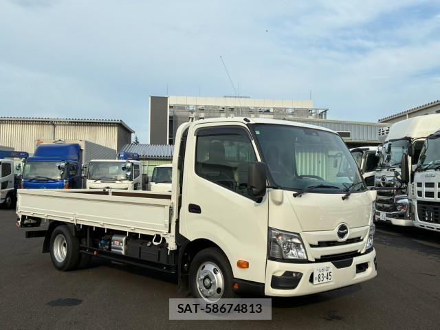 Hino DUTRO 2025-12 8658829-2