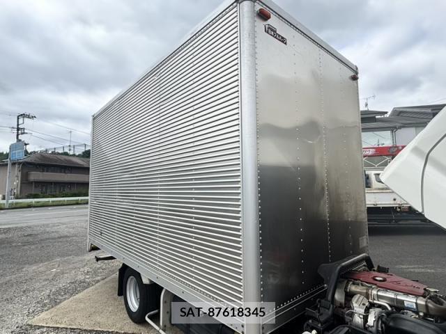 Hino DUTRO 2019-02 8666079-10