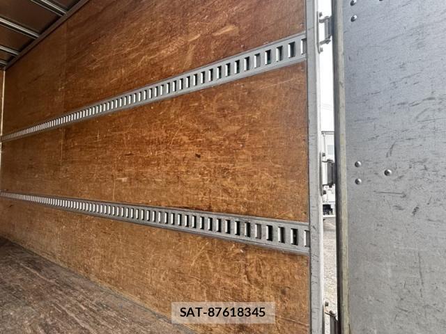 Hino DUTRO 2019-02 8666079-15