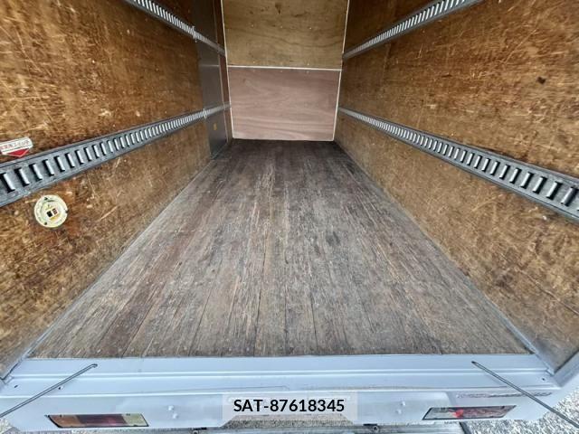 Hino DUTRO 2019-02 8666079-18