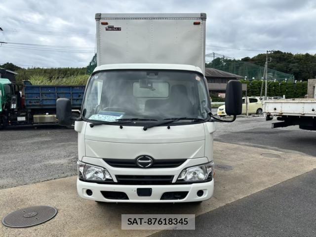 Hino DUTRO 2019-02 8666079-1