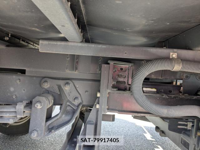 Hino DUTRO 2024-07 8658823-9