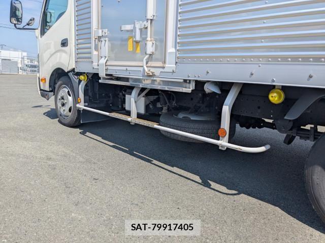 Hino DUTRO 2024-07 8658823-11