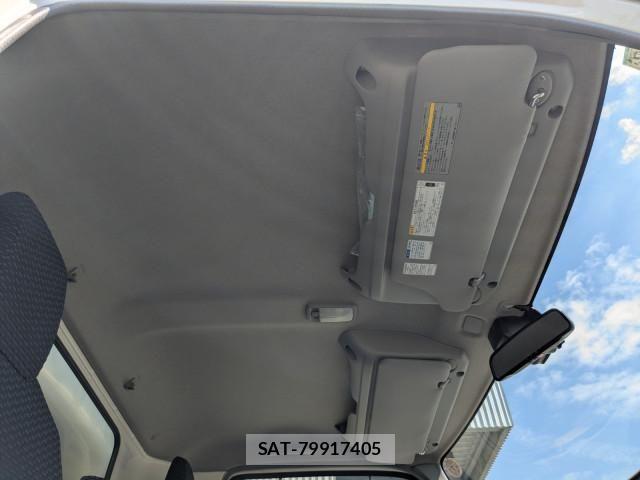 Hino DUTRO 2024-07 8658823-23