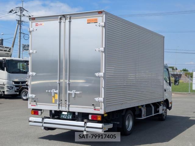 Hino DUTRO 2024-07 8658823-3