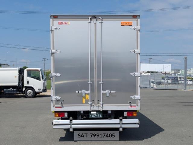 Hino DUTRO 2024-07 8658823-6