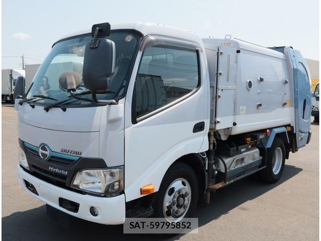 Hino DUTRO 2017-01 8658843-0