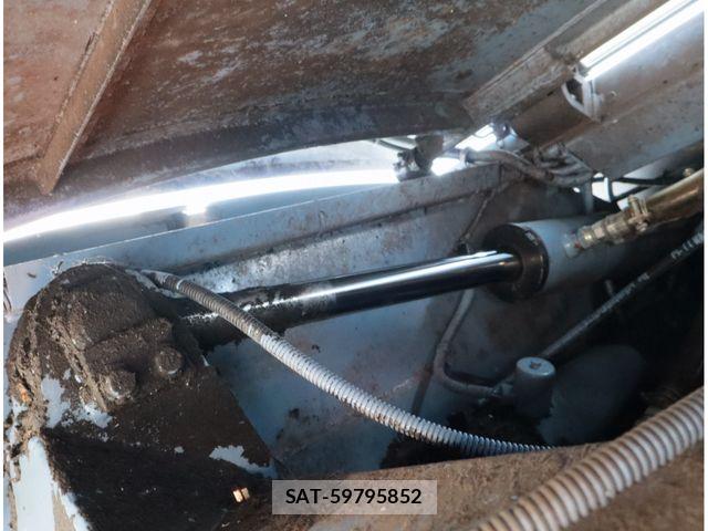 Hino DUTRO 2017-01 8658843-9