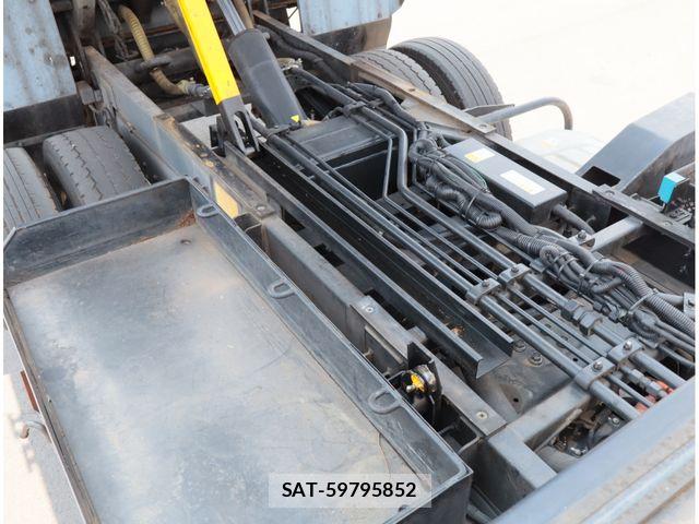 Hino DUTRO 2017-01 8658843-15