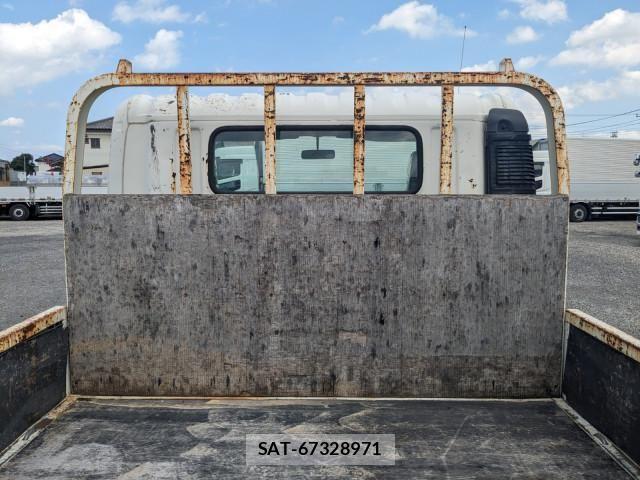 Hino DUTRO 2019-09 8658840-12
