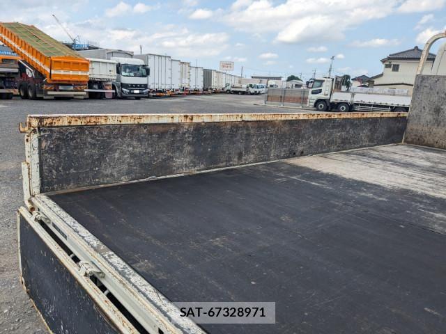 Hino DUTRO 2019-09 8658840-15