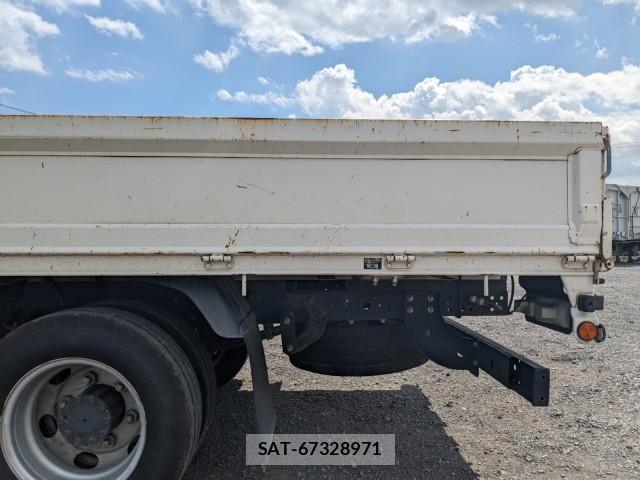 Hino DUTRO 2019-09 8658840-16