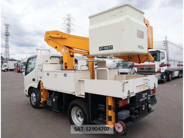 Hino DUTRO 2014-08 8658850-4