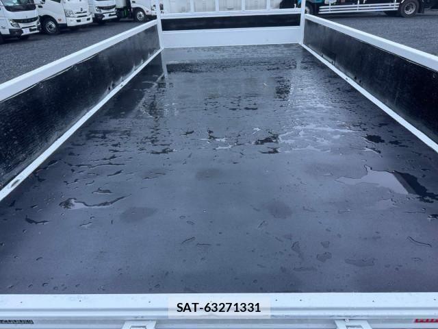 Hino DUTRO 2019-06 8658846-14