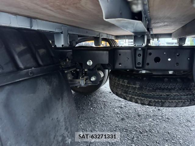 Hino DUTRO 2019-06 8658846-20