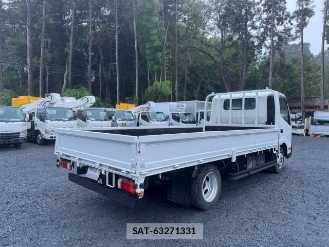 Hino DUTRO 2019-06 8658846-5