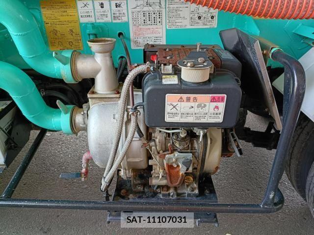 Hino DUTRO 2014-01 8658842-16